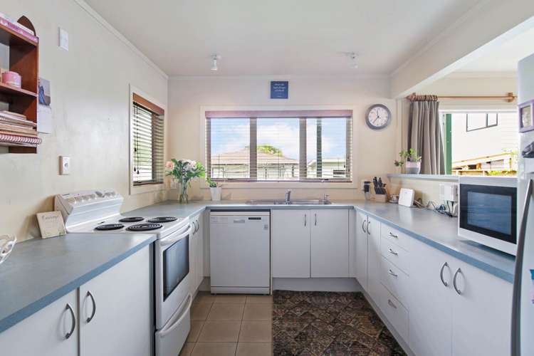 14 Egremont Street Belmont_15