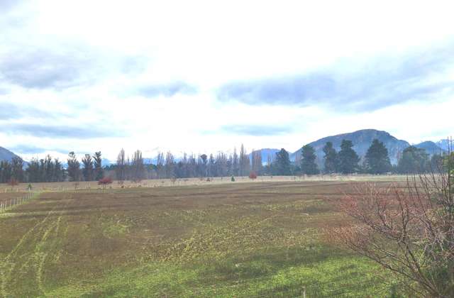 40ha Close to Town