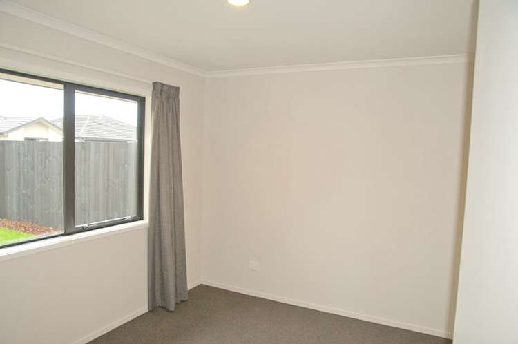 9 Limbrick Crescent Wigram_5