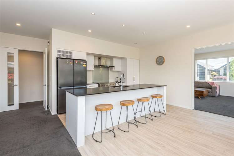 4 James Caird Lane Wigram_8