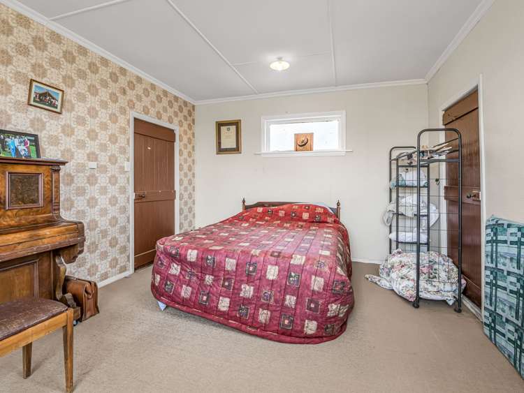 89 Parker Avenue Levin_29