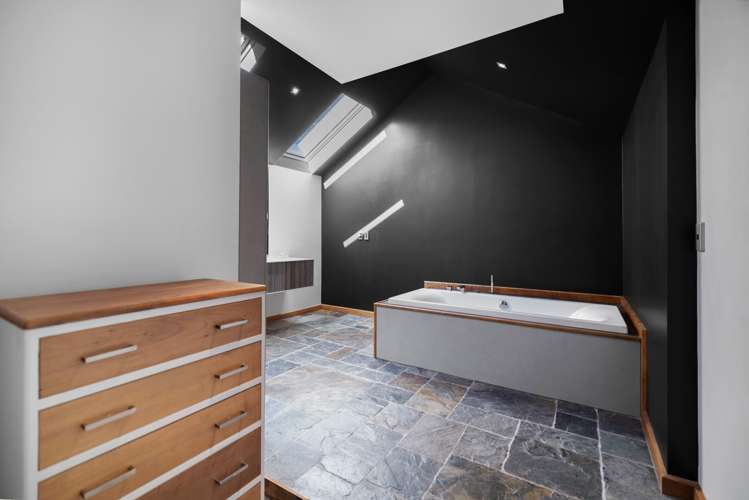 3 Lancaster Place Glenorchy_21