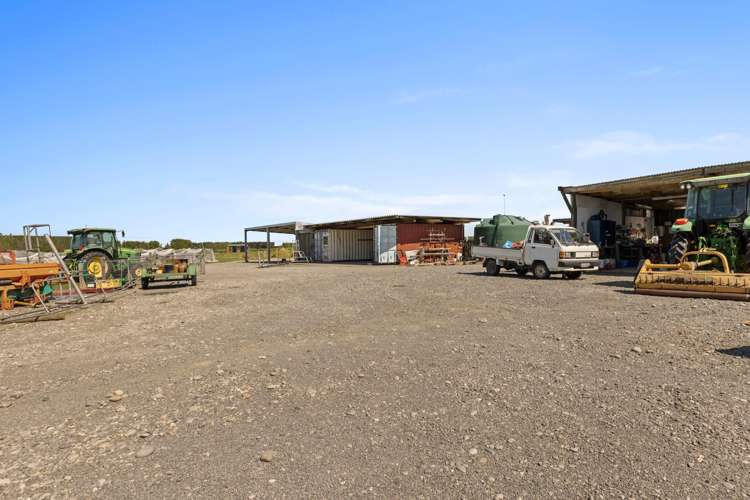 2321 Main South Road Burnham_11