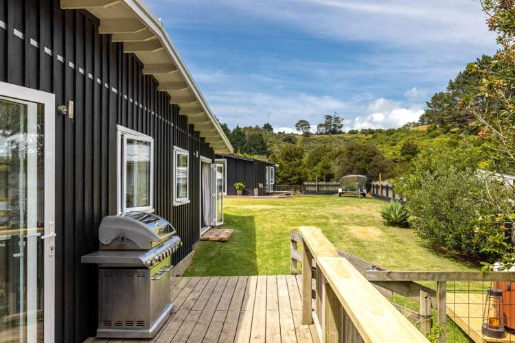 8 Waiata Road Onetangi_6