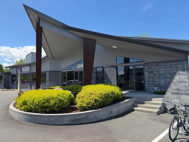 Office Gains - Clarence Street Style