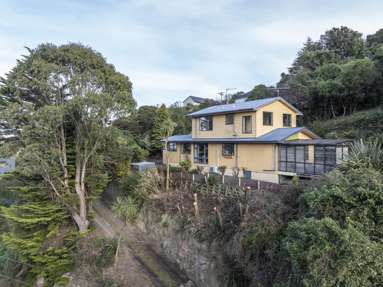 114 Dunrobin Street_1