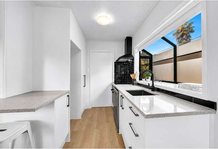 2/40 Rosella Road Mangere East_9