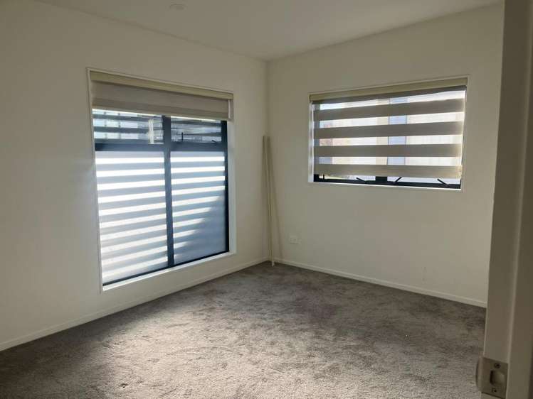61-B Andrew Road 10679_10