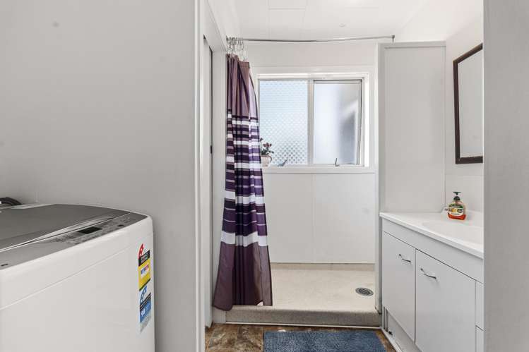 2/194 Powderham Street New Plymouth Central_11