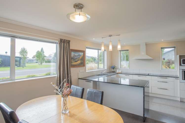 21 Talboys Drive Winton_8