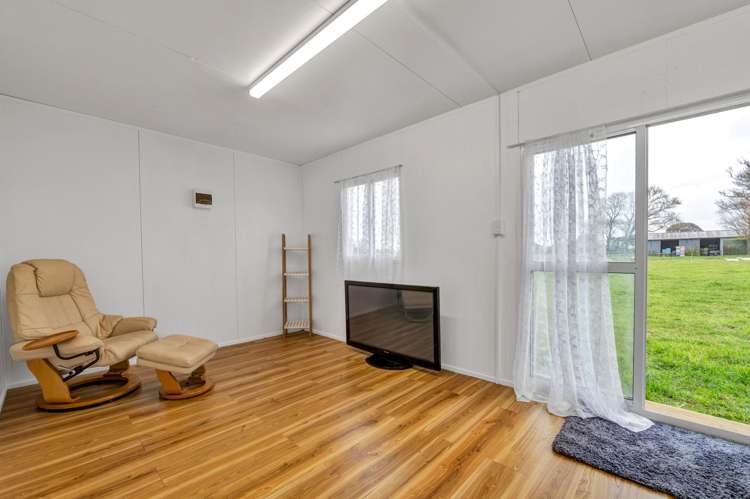 82 Mawhitiwhiti Road Normanby_26