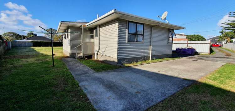 10 Daniel Avenue Mangere East_11