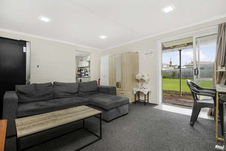 14 Martin Place Kelston_15