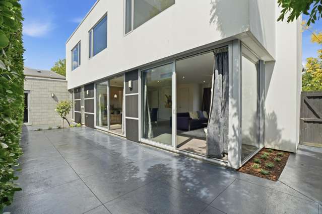 Immaculate Executive Home - Architectural Design