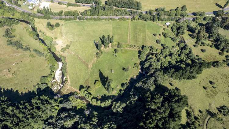 1182 Opaki Kaiparoro Road Mauriceville_5