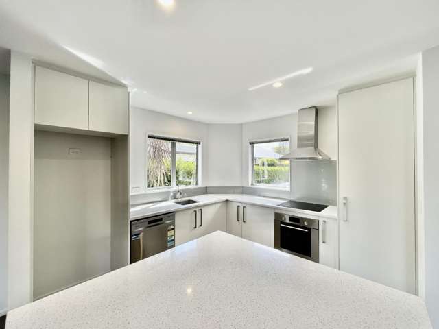 1/7 Bolton Avenue 10222_1