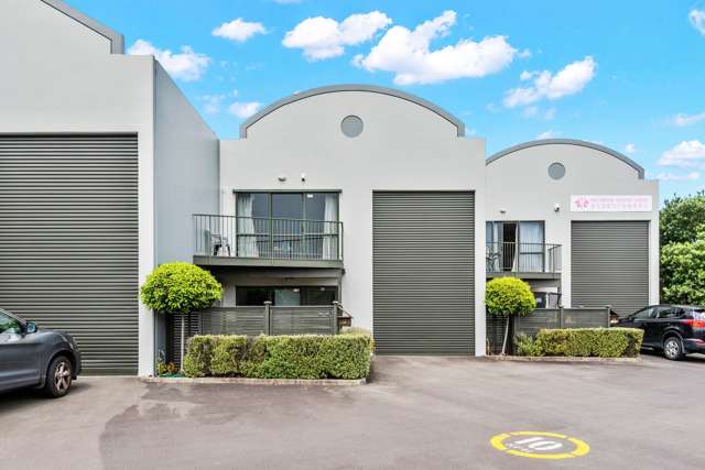 19/6 Airborne Road Albany_1