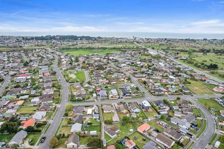 6 Portchester Street Aranui_23