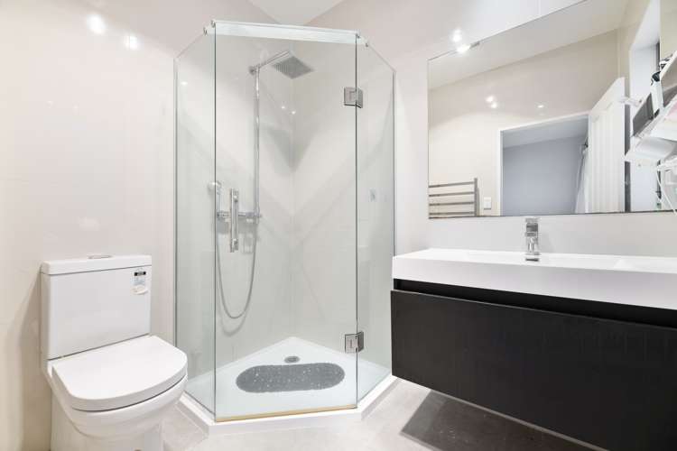 7 Syrah Crescent Ranui_20