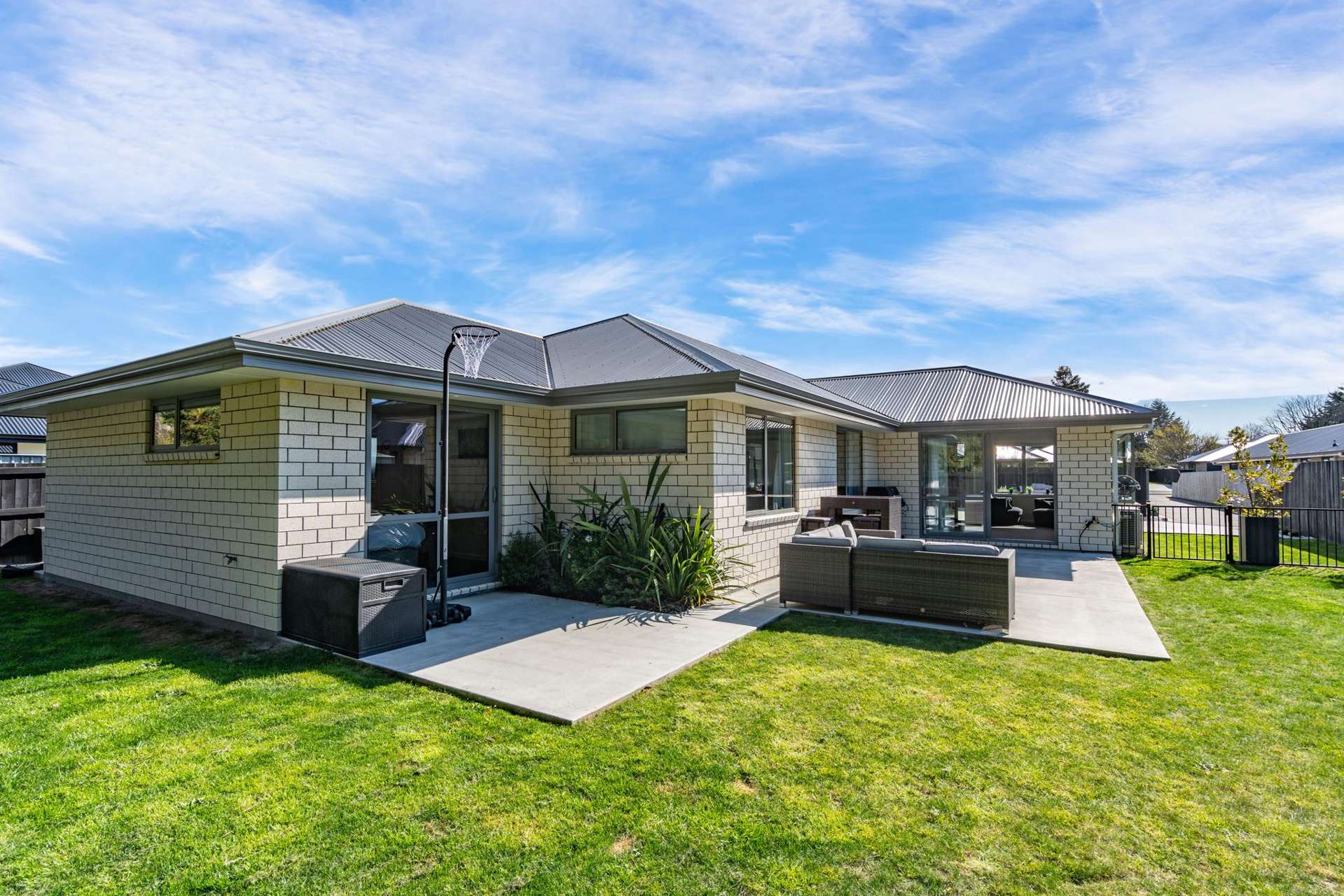 32 Geoff Geering Drive Netherby_0
