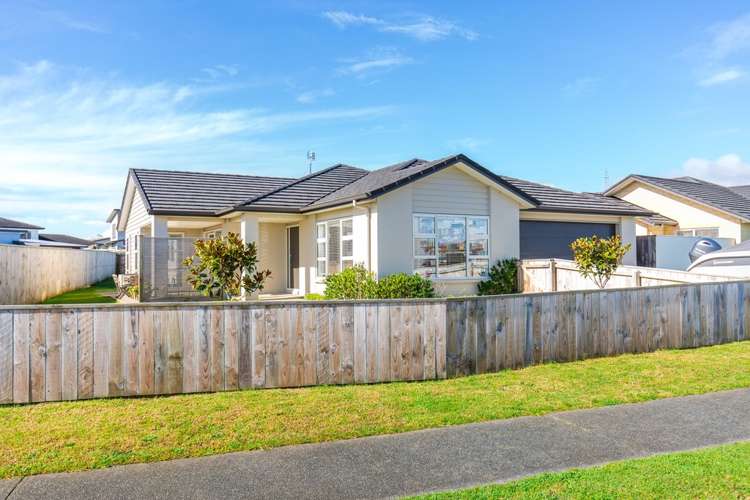 65 Intrepid Crescent Beachlands_17