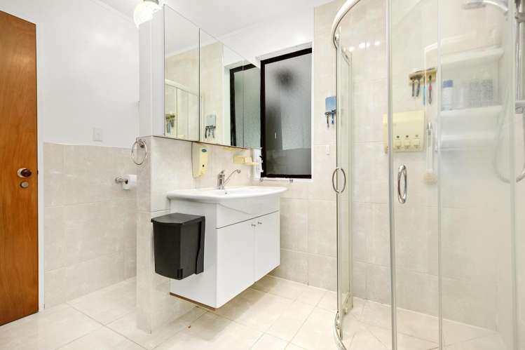 2/45 Copeland Street Hutt Central_10