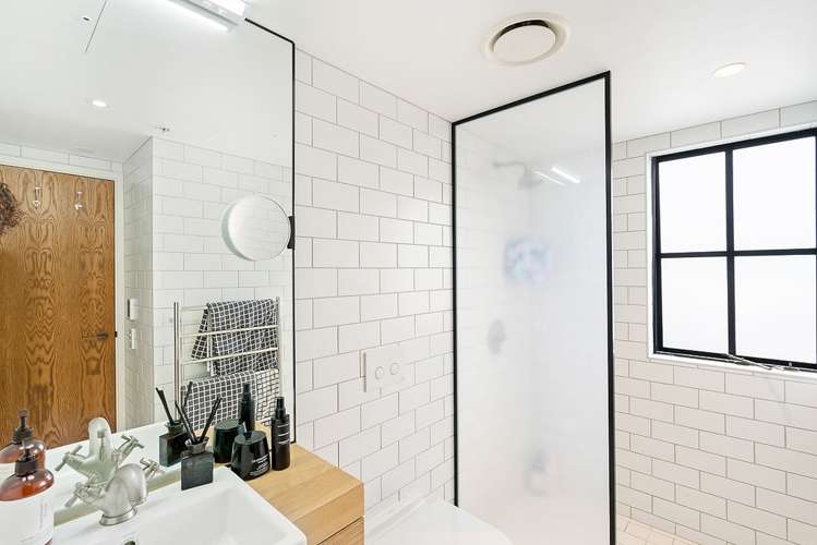 8/15a Augustus Terrace Parnell_14