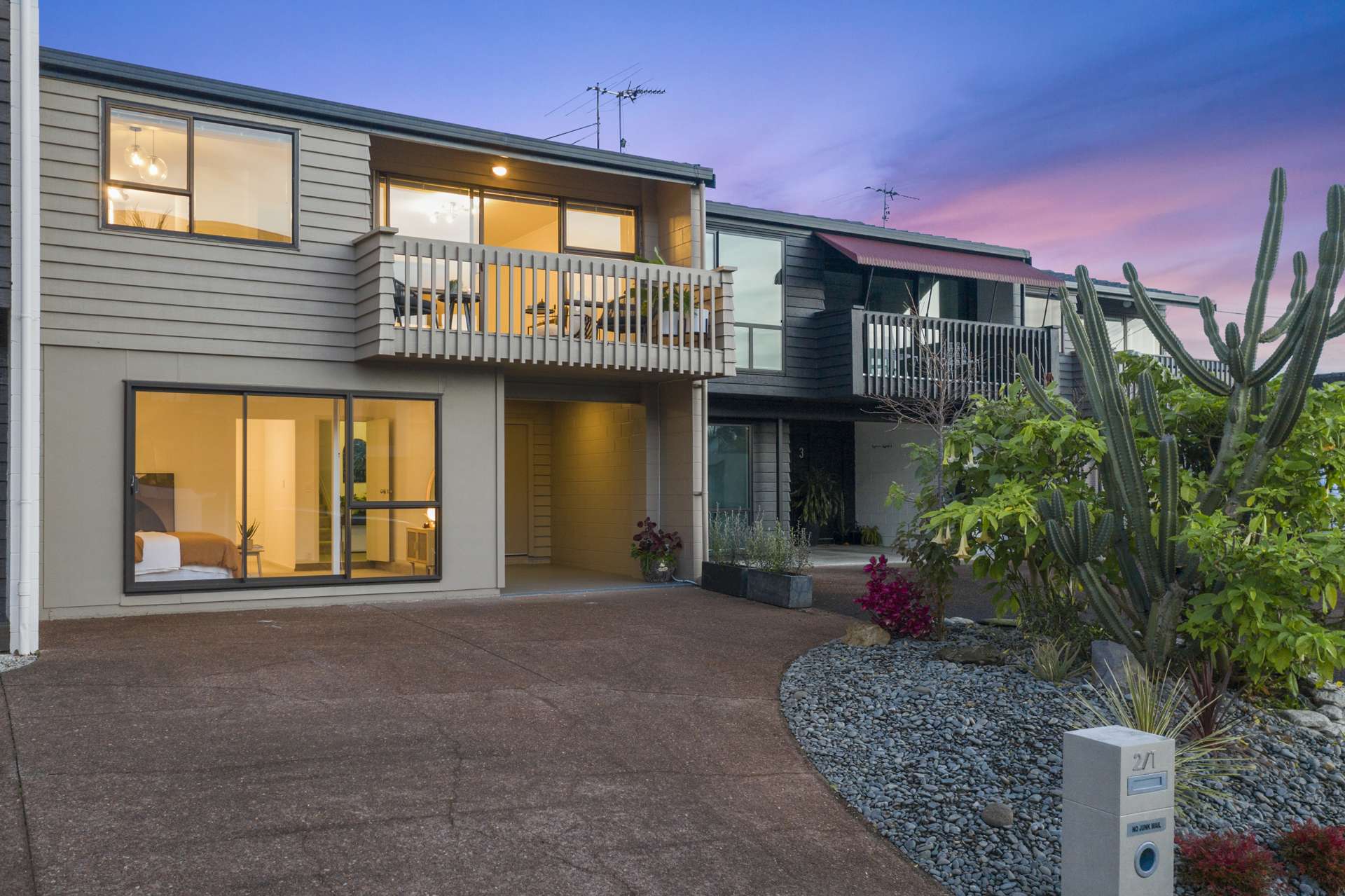 2/1 Burns Avenue Takapuna_0