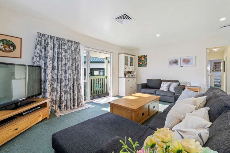 1/10 Kopara Place Clendon Park_8