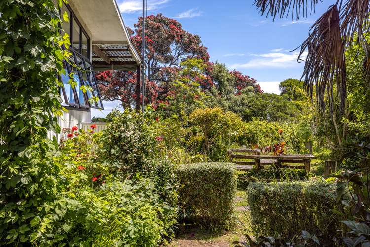 18 Esslin Road Surfdale_12