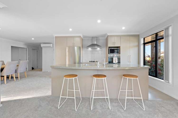 51 Sunningdale Street Wattle Downs_18