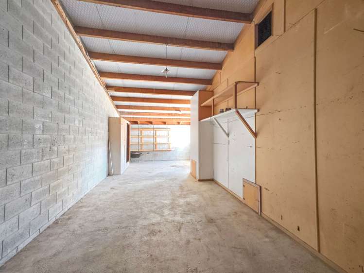 11 Railway Esplanade Gore_22