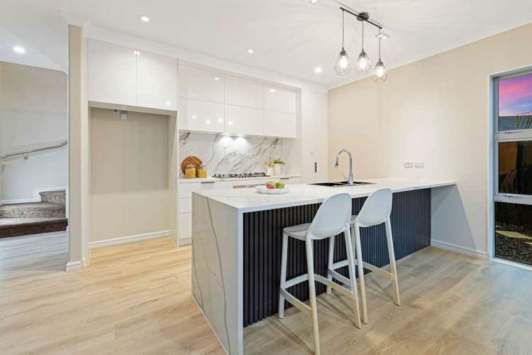 21F Stamford Crescent Flat Bush_10
