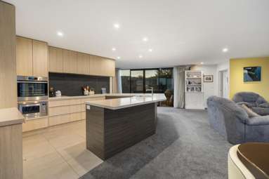 1 Tarepa Court_4