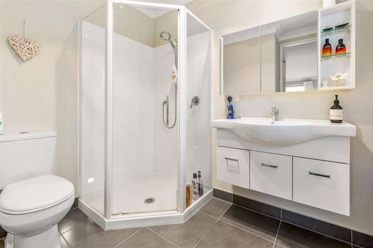 38 Gilbransen Road Kumeu_17