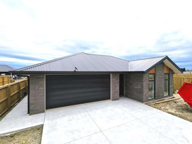 Modern Build Crafted for Everyday Living