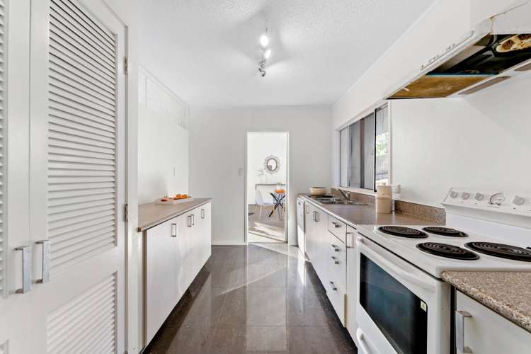 77 Kennedy Avenue Forrest Hill_7