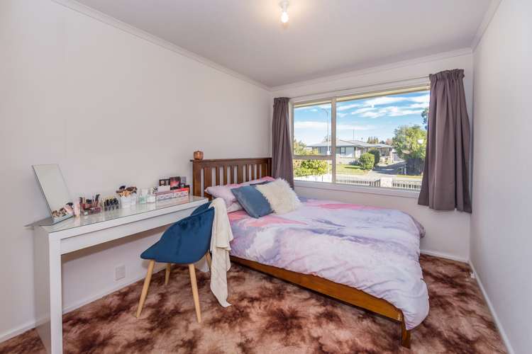 37 Oriana Crescent Hornby_11