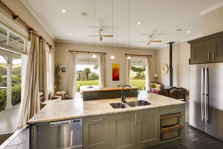 'Cape South' - 55 Waipuka Road Waimarama_20