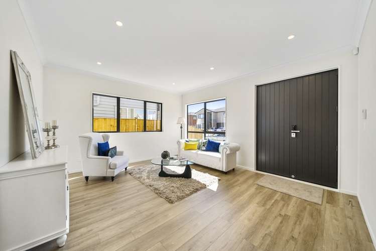 5 Eastfield Avenue Flat Bush_1
