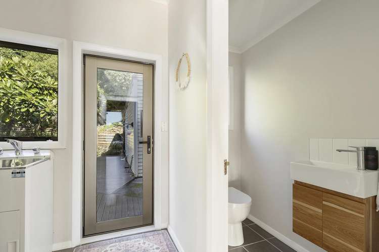 493 Karaka Bay Road Karaka Bays_26