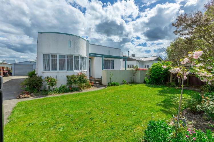 706 Queen Street West Saint Leonards_11