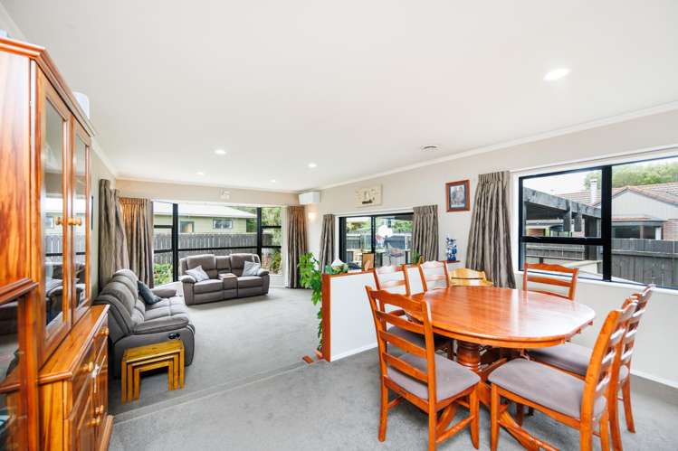 15 Mountfort Grove Feilding_12