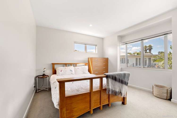 2/5 Purchas Road Hauraki_9