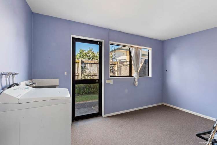 24a South Street Pahurehure_11