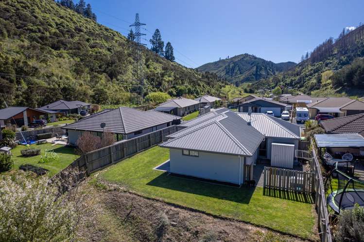 5 Olivine Terrace The Brook_18