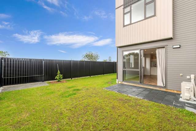 Sunny Gem with Sea Views