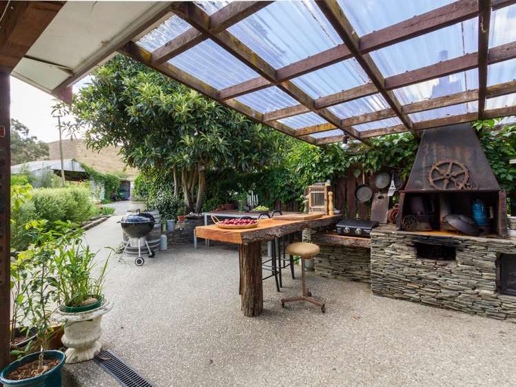 2464 Tarras-Cromwell Road Westland Surrounds_12