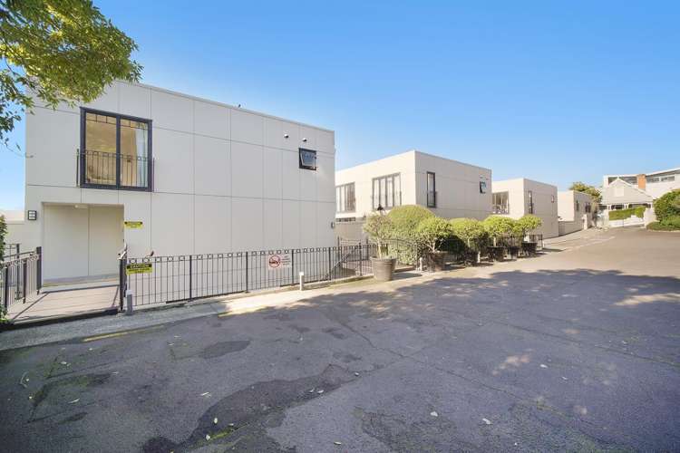 7d/8 Farnham Street Parnell_9