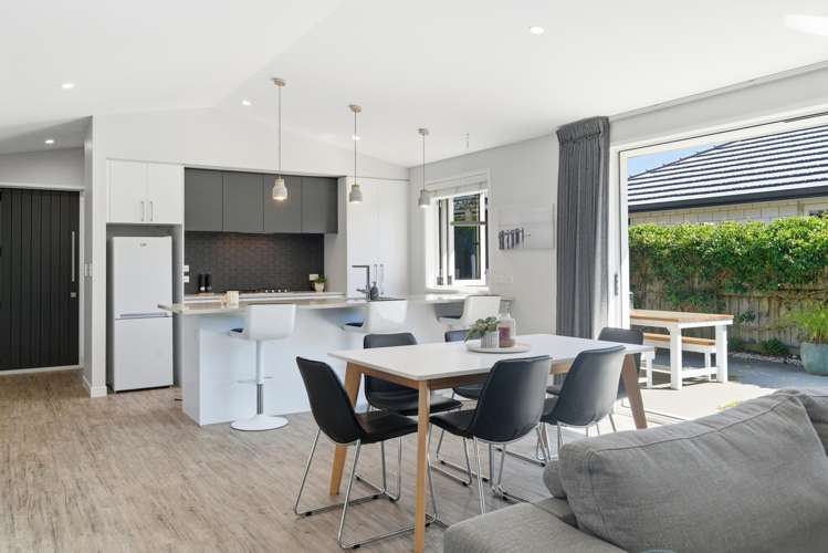 95 Sandhurst Drive_5